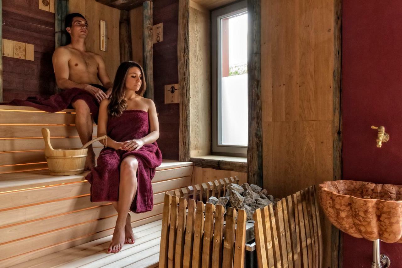 Hotel Weingut Klosterhof Caldaro Kültér fotó